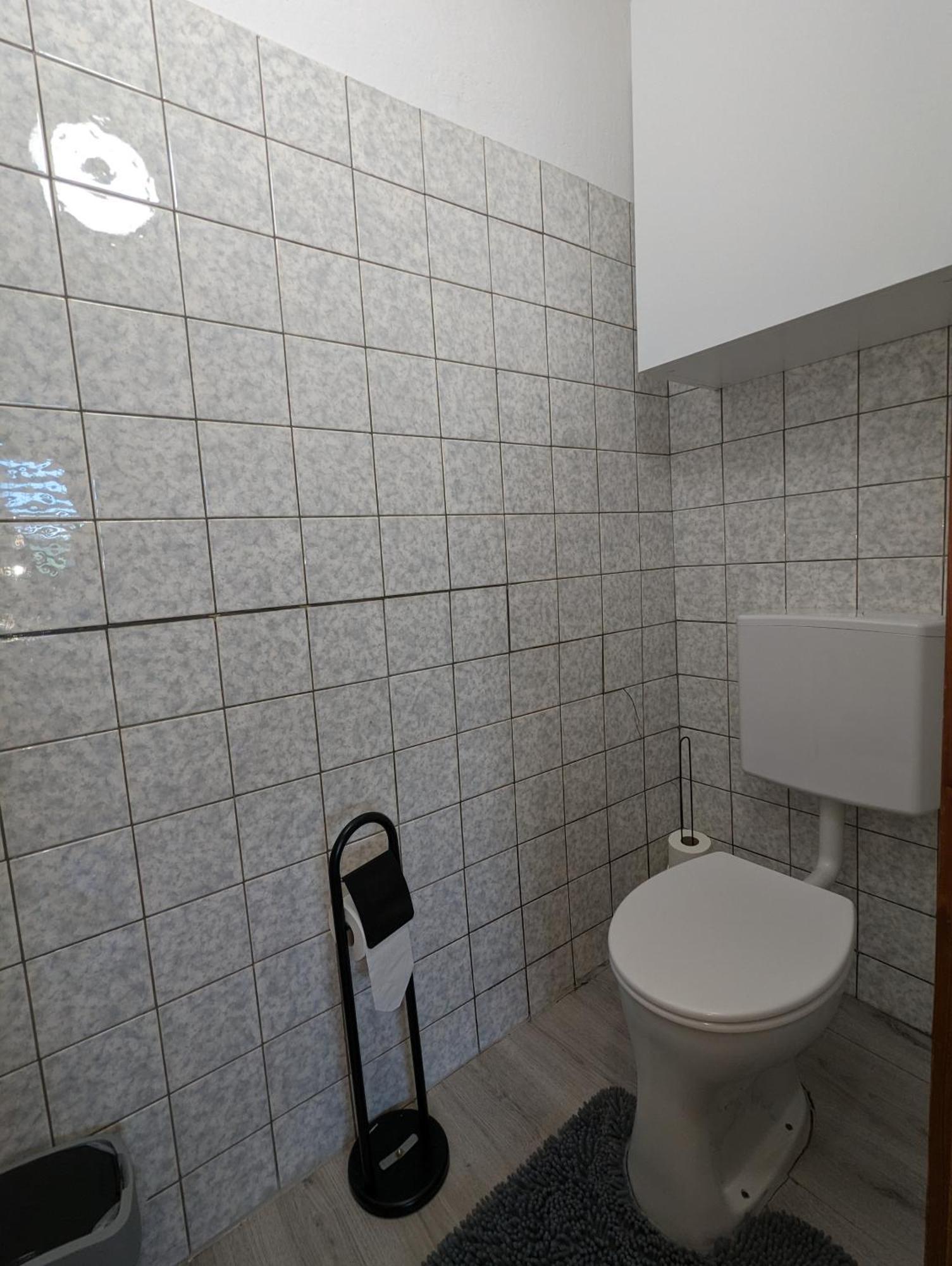 Lovely Studio With Free Parking On Premisis Asten Eksteriør billede